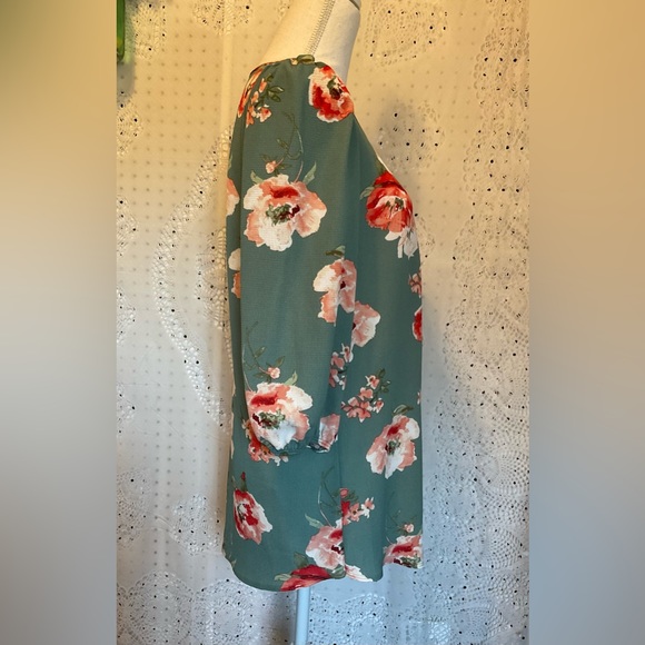 Cool Melon Size Medium Lt Weight Floral Tunic Adjustable Elastic Sleeves EUC - Picture 4 of 11